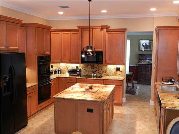 Home For Sale In Canyon Isles