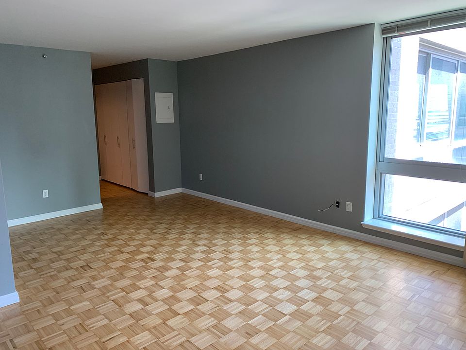 1st image of 455 W 37th St APT 902