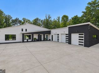 3240 Smithtown Rd, Suwanee, GA 30024