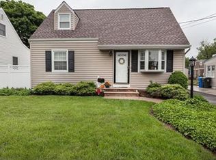 220 Sherry St, Woodbridge, NJ 07095