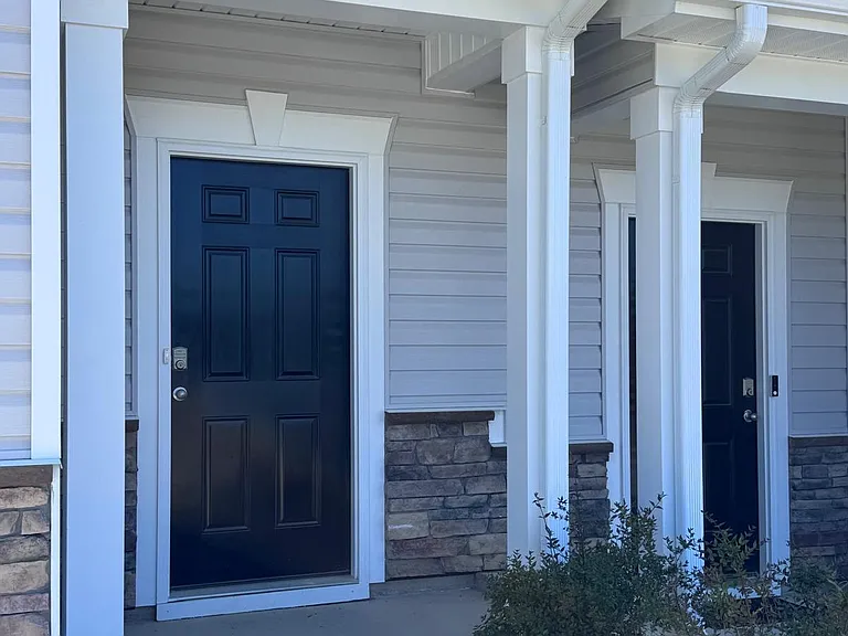 200 Canopy Dr — Photo 3