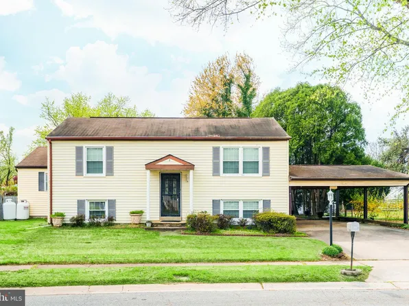 2 Saint Pats Cir, Elkton, MD 21921