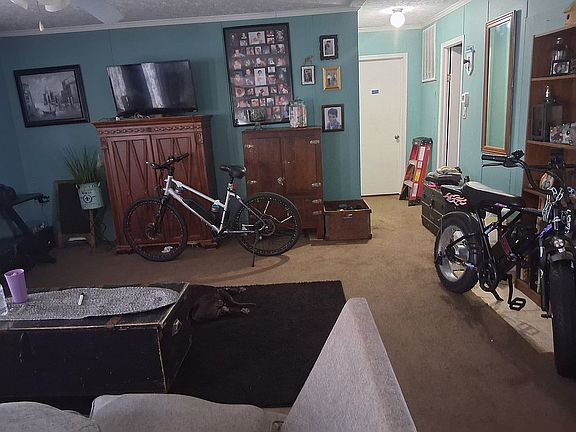 2nd image of 2910 Vern Dr