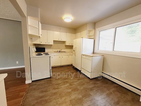 4th image of 13540 Woodcroft Ave NW