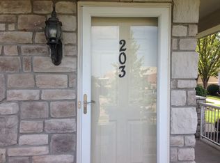11751 S Roundtree St APT 203, Olathe, KS 66061