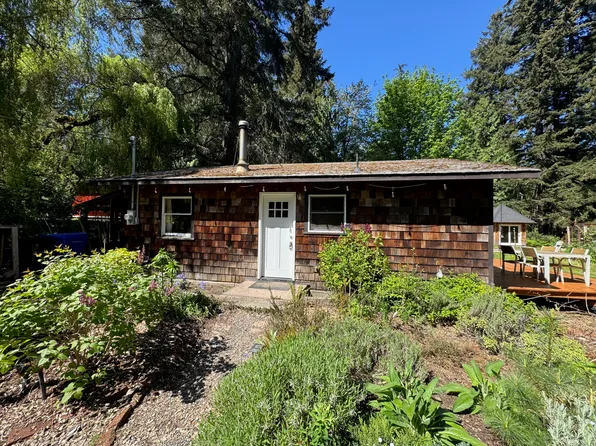 9826 SW 156th St, Vashon, WA 98070