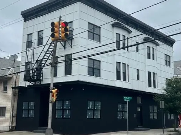 101 N 3rd St, Harrison, NJ 07029