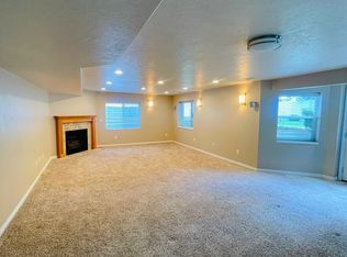 10257 S Locust Ridge Ct, South Jordan, UT 84009