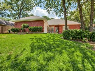 6008 Castle Creek Rd, Arlington, TX 76017