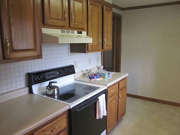 2nd image of 257 Andrews St
