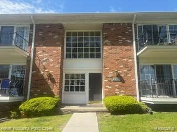 433 Fox Hills Dr S APT 5, Bloomfield Hills, MI 48304
