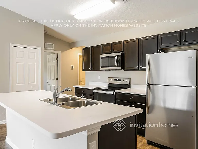 861 Dunkirk Ave NW — Photo 5