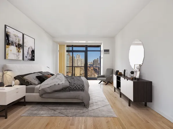 100 United Nations Plaza image 8 of 22