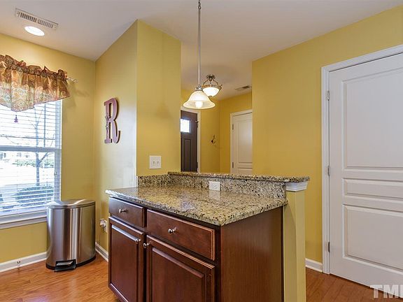 4th image of 2905 Bartlett Cir