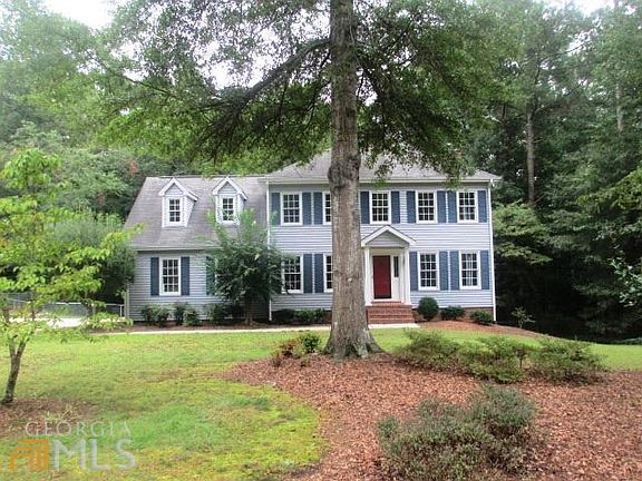 2nd image of 219 Lakewood Dr