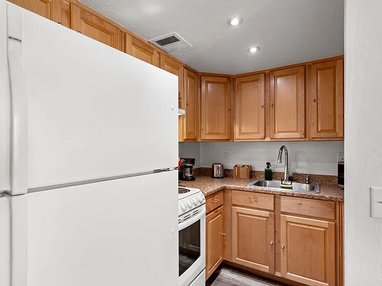 12221 W Bell Rd #152 — Photo 10
