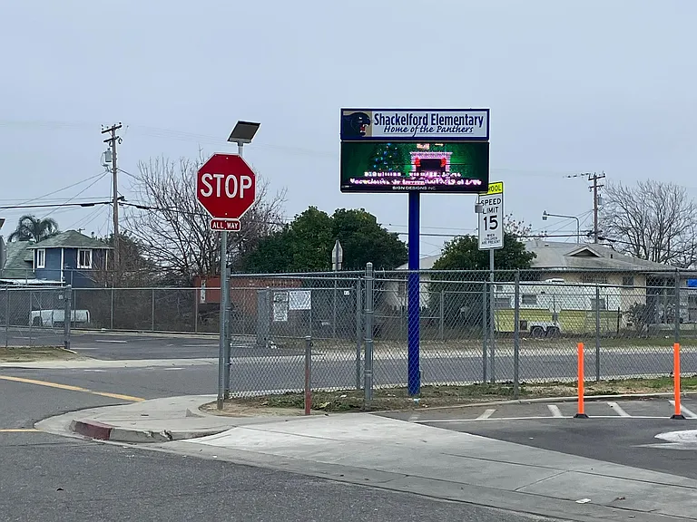 Bowie Ave — Photo 14
