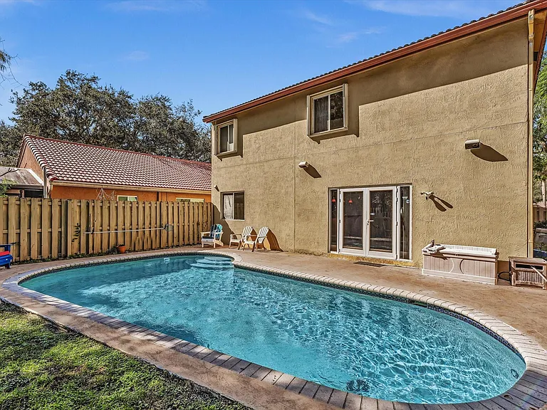 1449 Banyan Cir — Photo 20
