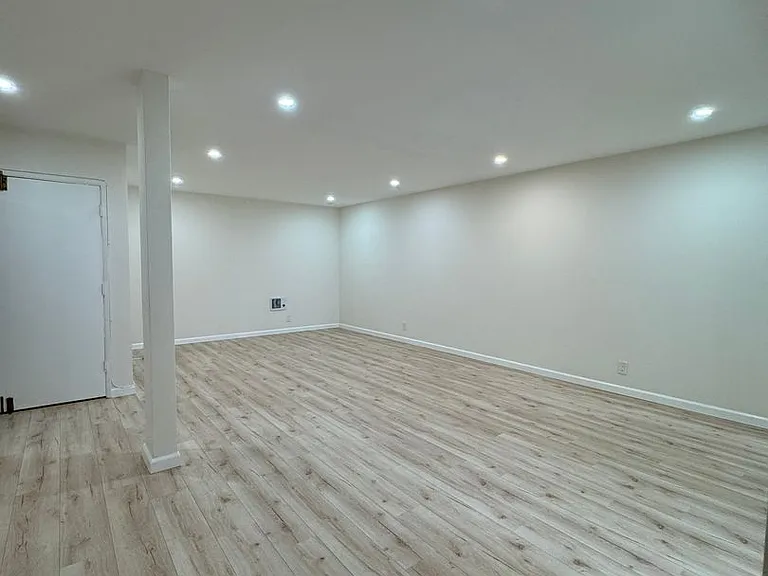 5651 Sumner Way #309 — Photo 6