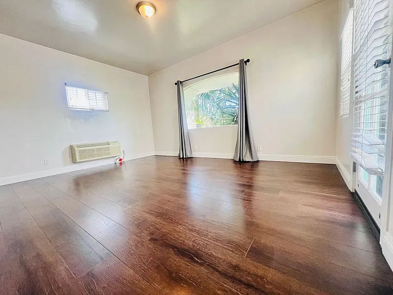 Spring Rent Special-Upgraded Hacienda Style Home! — Photo 11