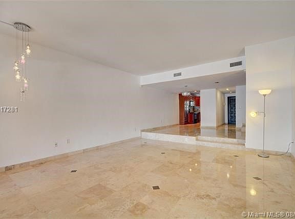 3rd image of 1556 NE 105th St #B4