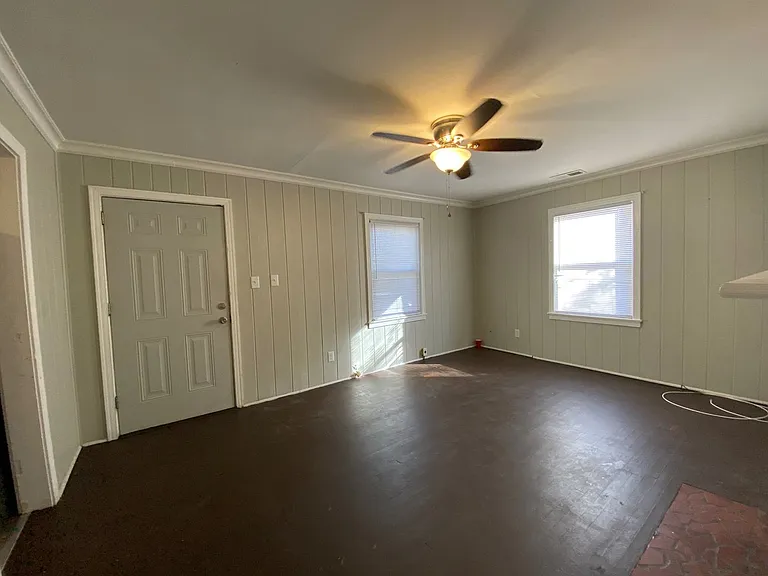 1425 Remount Rd — Photo 12