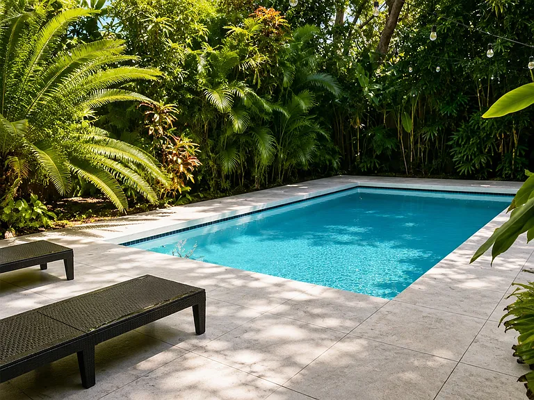 Inagua Ave — Photo 11