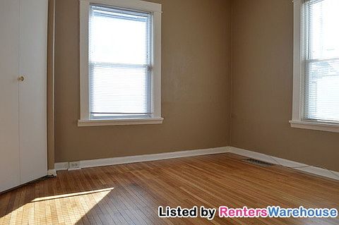 3rd image of 4627 Aldrich Ave N