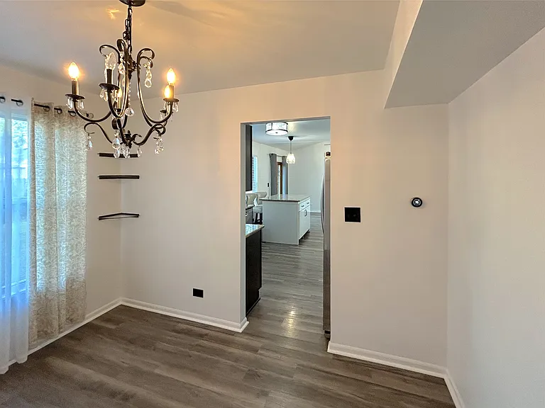 825 Benridge Ct — Photo 8