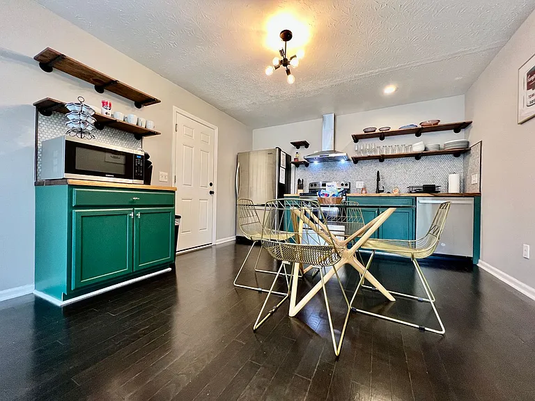 190 Overbrook Dr — Photo 8