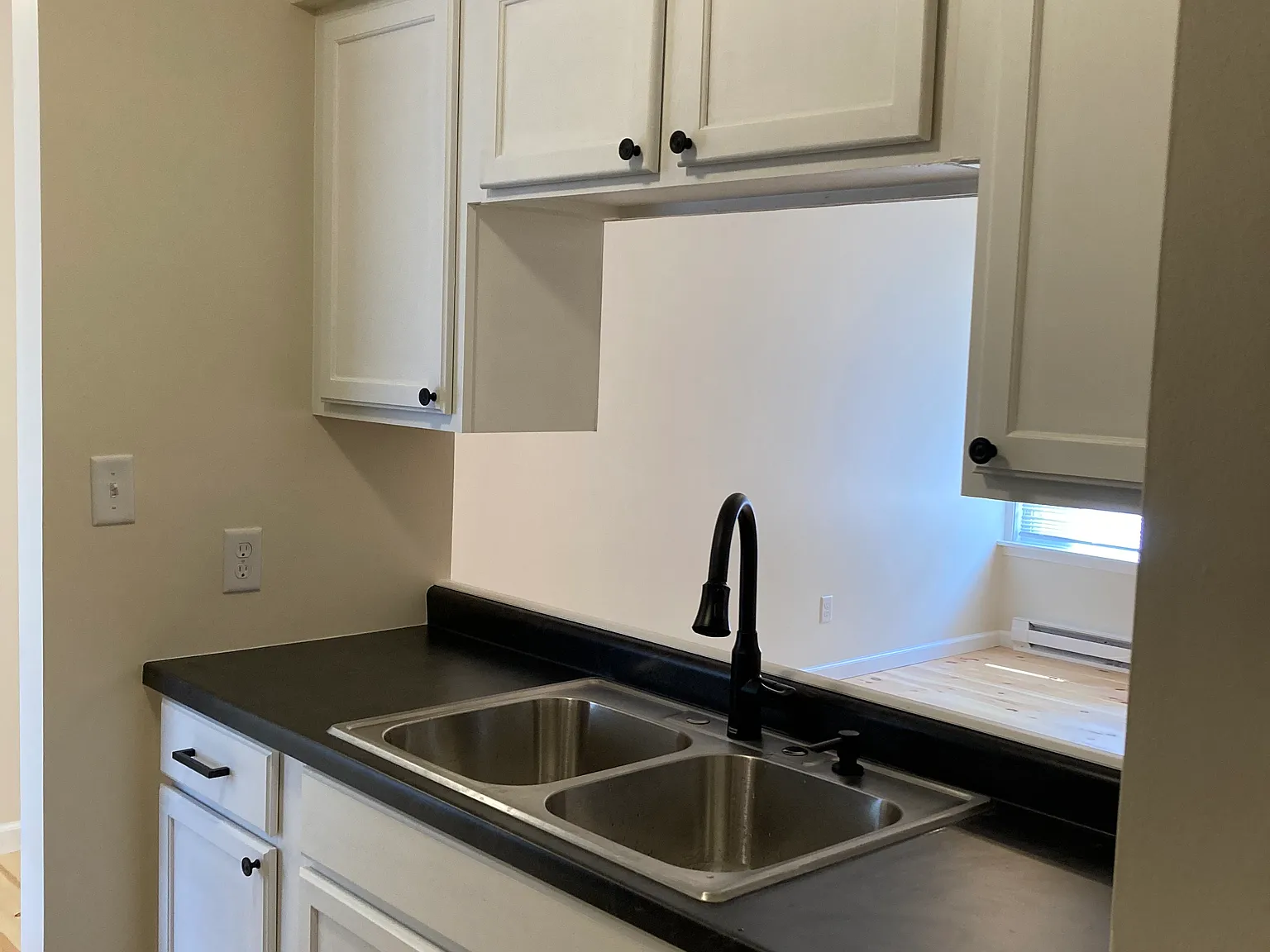 1 bed, 550 sqft, $675 — Photo 4