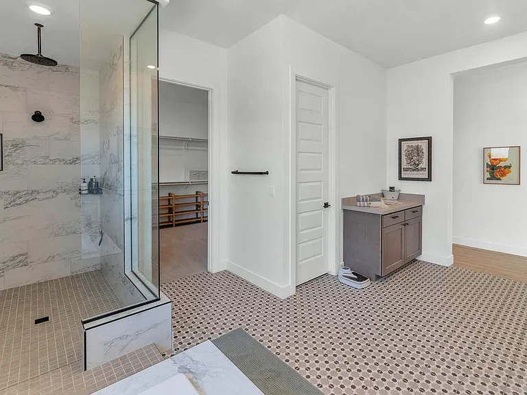 2041 E Fallen Leaf Ln — Photo 15