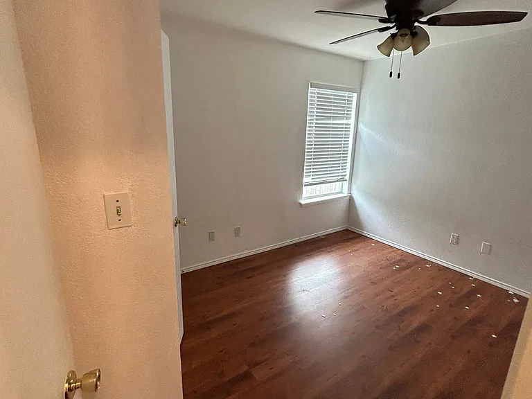 1116 Driftwood Ln — Photo 9