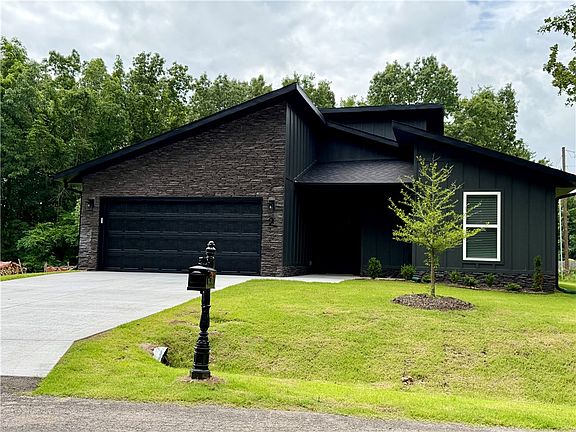 2nd image of 2 Fryer Ln