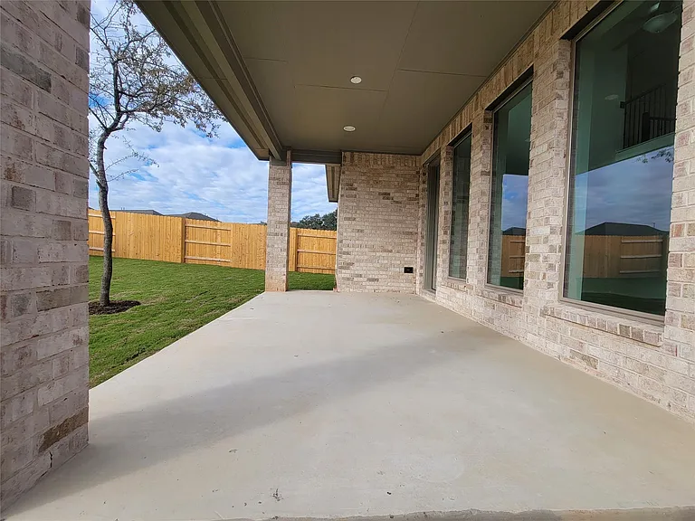 113 Bluff Creek Ln — Photo 27
