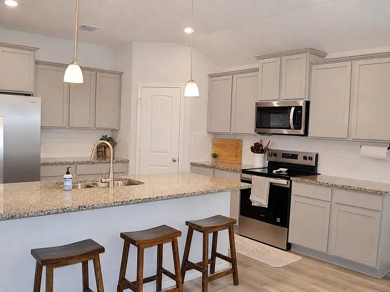 4431 Allison Dr — Photo 8