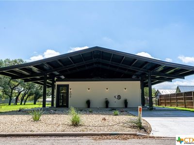 202 W Olive St, Lockhart, TX, 78644