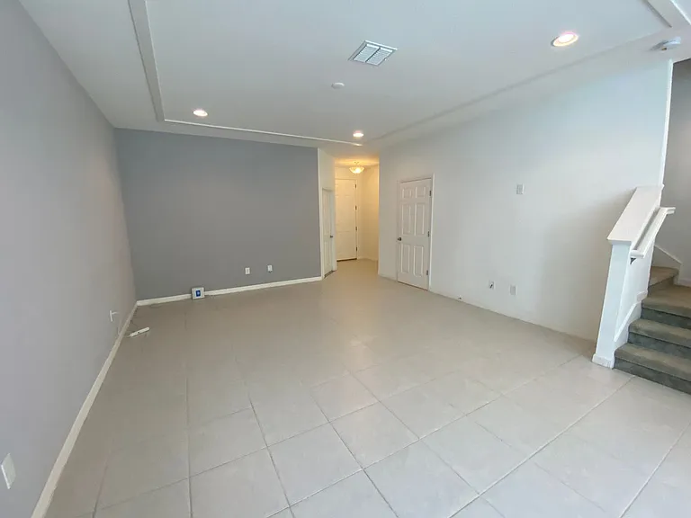 2217 Sedge Grass Way — Photo 5