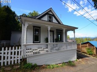 512 E 4th St, Hood river, OR 97031