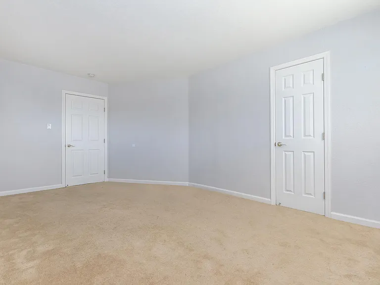 4401 Central Ave — Photo 39