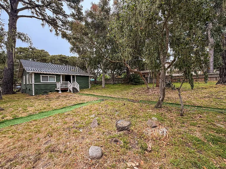 1120 Sinex Ave — Photo 14