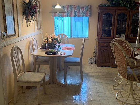 5th image of 91 Royal Palm Cir