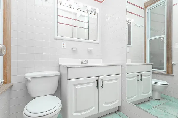 Rented by Corcoran | media 70