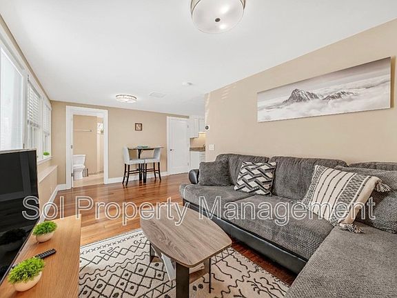 4th image of 20800 Locust Dr #B