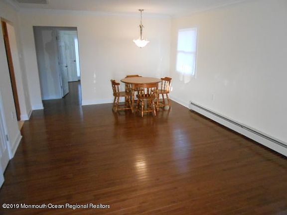 3rd image of 189 Cabrillo Blvd