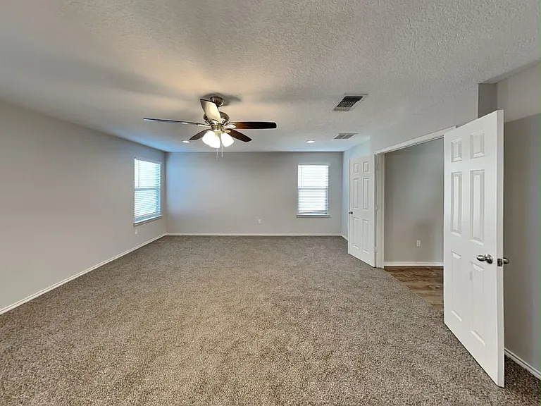 6911 Dulce Mdw — Photo 6