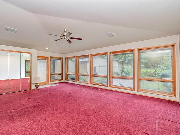 2nd image of 1904 Ivy Ln