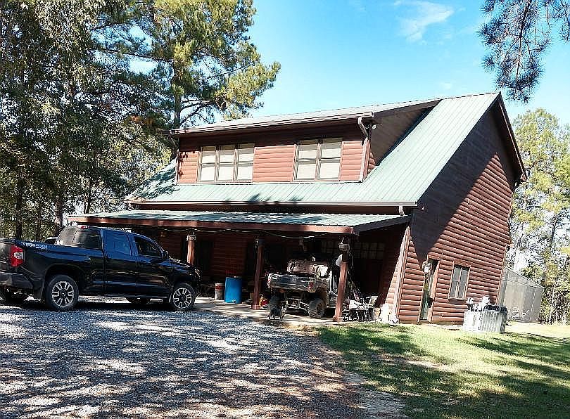 1st image of 204 Northwoods Ln