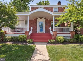 6242 27th St N, Arlington, VA 22207