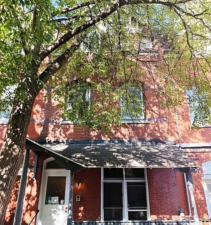 4429 Sansom St #3